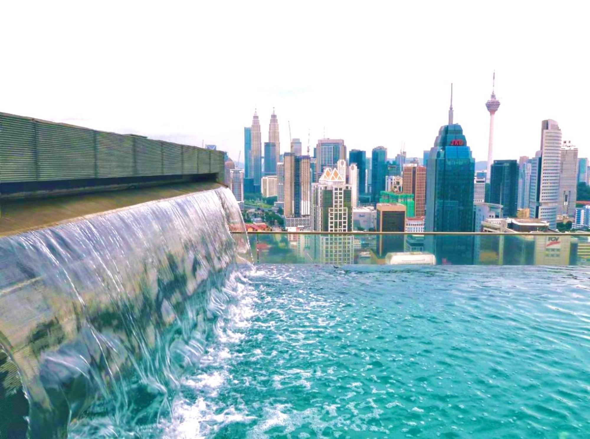 Regalia Skypool Klcc Dorms By Tasrifa *