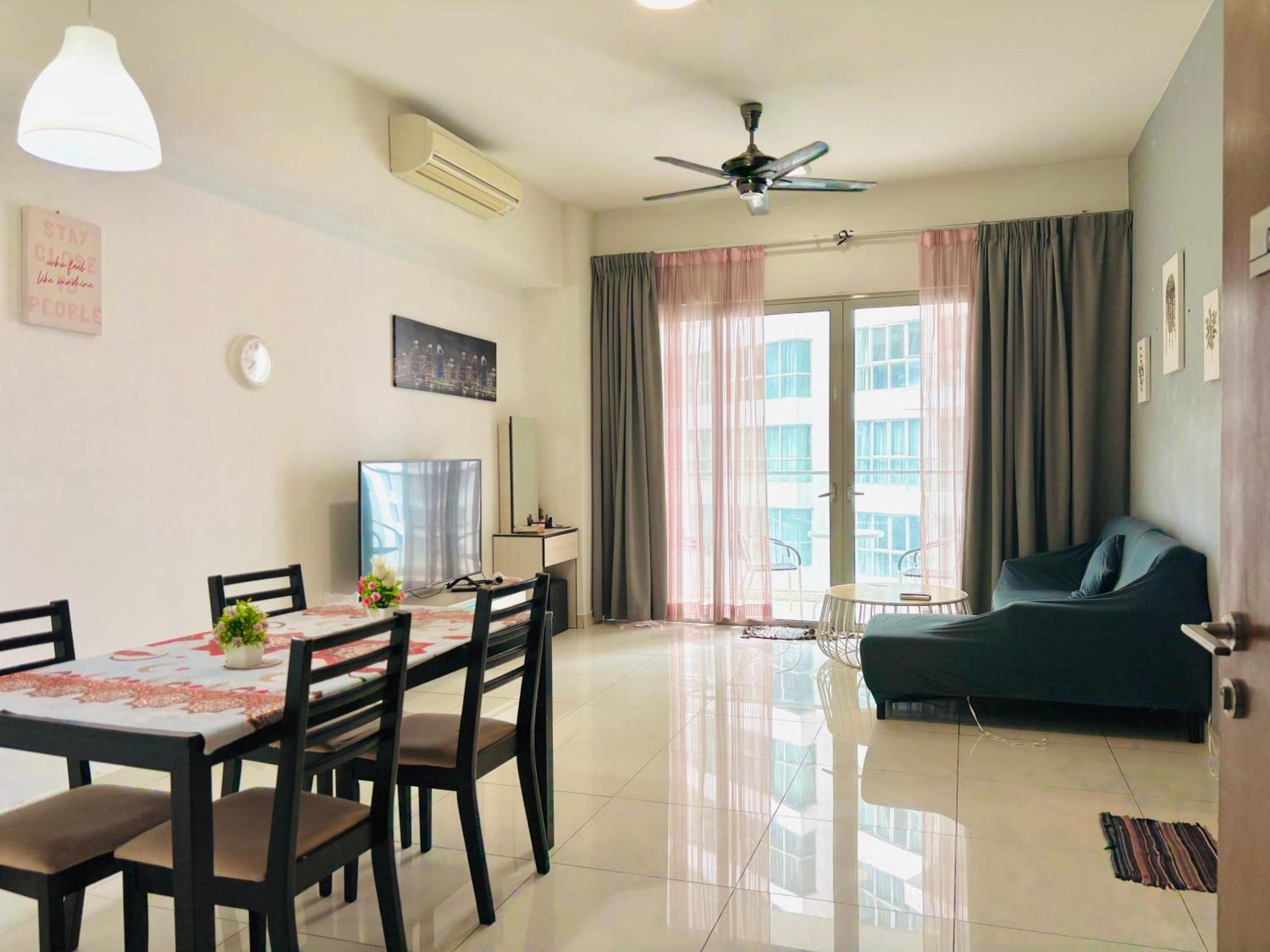Asrama Regalia Skypool Klcc Dorms By Tasrifa