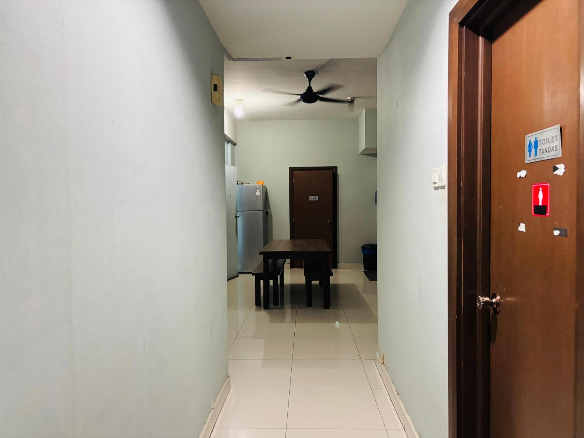 Regalia Skypool Klcc Dorms By Tasrifa * Kuala Lumpur