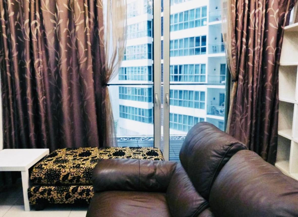 Regalia Skypool Klcc Dorms By Tasrifa * Kuala Lumpur