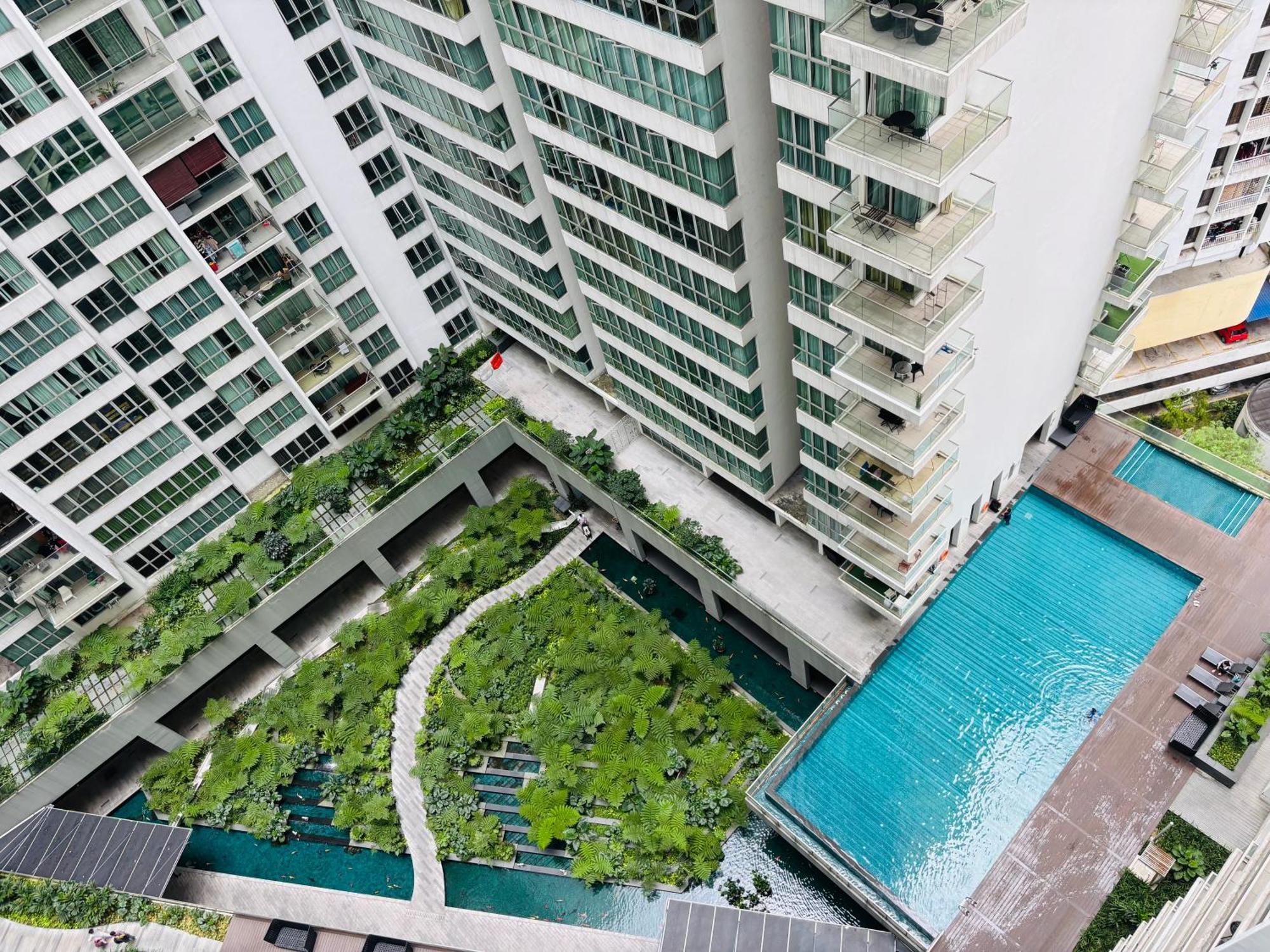 Regalia Skypool Klcc Dorms By Tasrifa * Kuala Lumpur